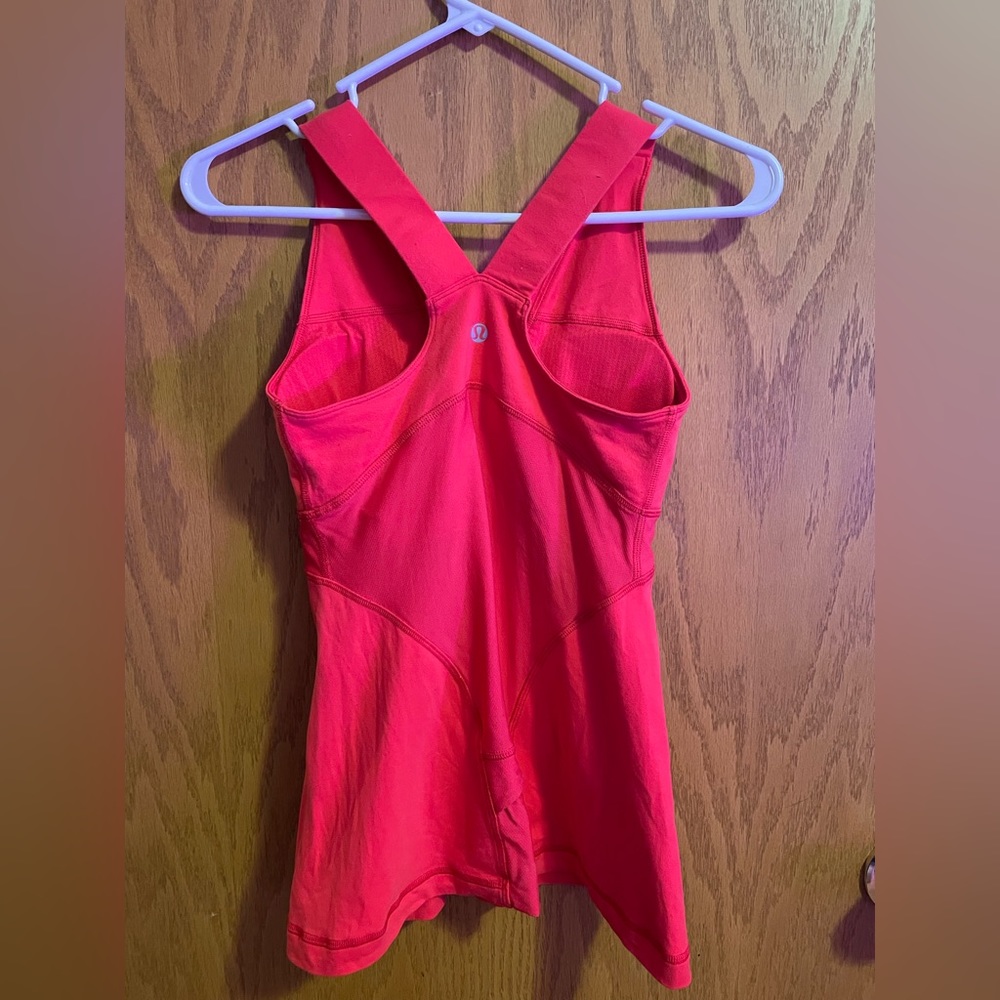 Lululemon Women's Deep V Athletic Tank Yoga Sports Persian Color Top Size 6